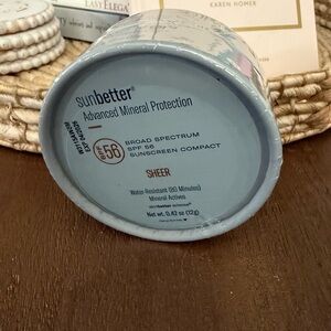 Sunbetter Sheer Sunscreen Compact SPF 56
